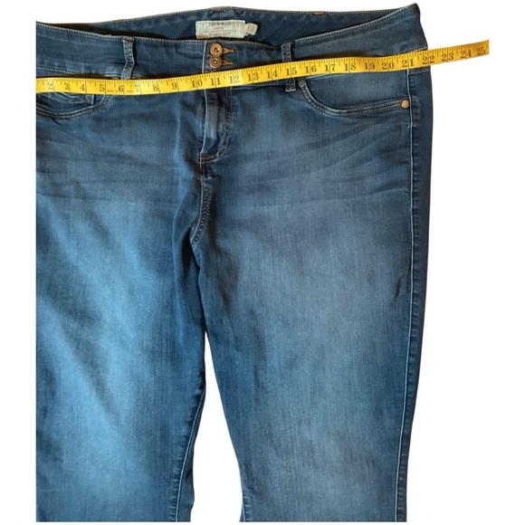Torrid Women's Dark Blue Skinny Jeans, Size 24T - Picture 4 of 9